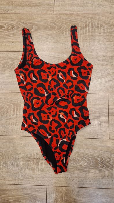 Цял бански Paramidonna