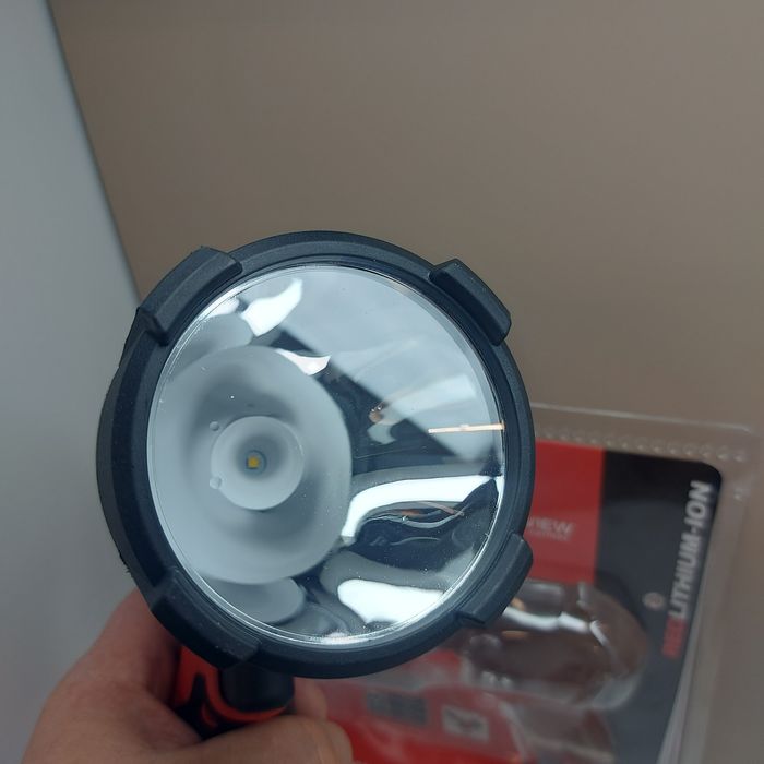 Milwaukee LED акумулаторен фенер  M12 SLED-0