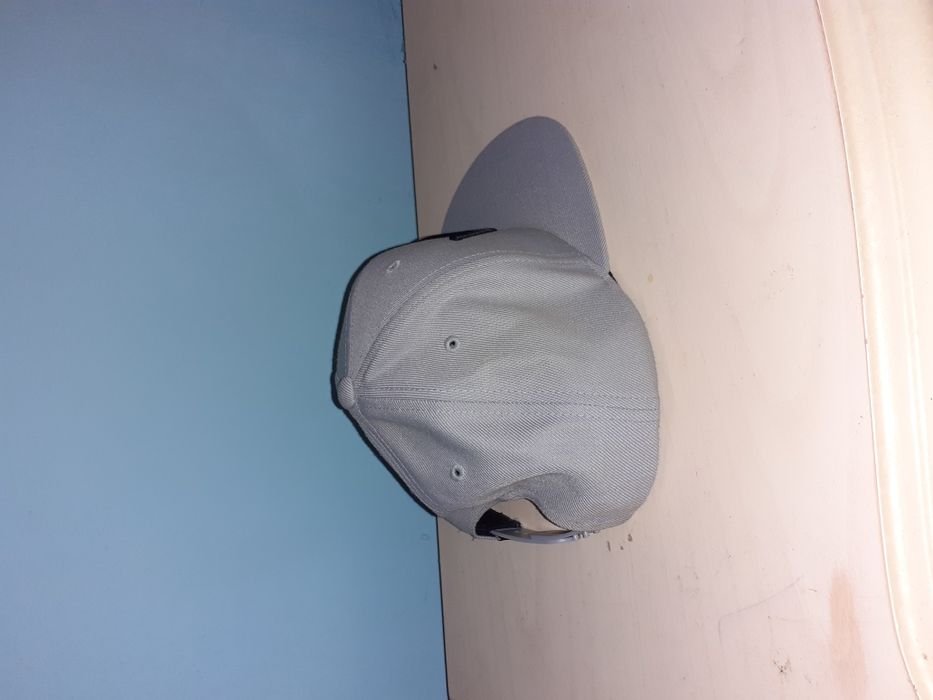 Sapca frumos inscriptionata