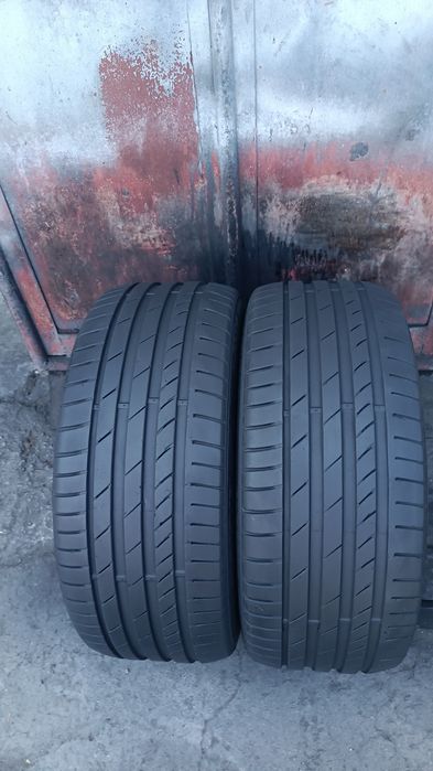245/40/18 Kumho .