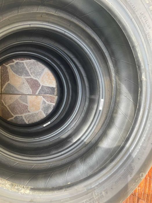 Anvelope michelin noi, rulate 300 km