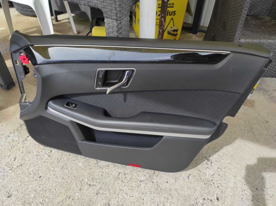 Салон за мерцедес e kласа комби w212