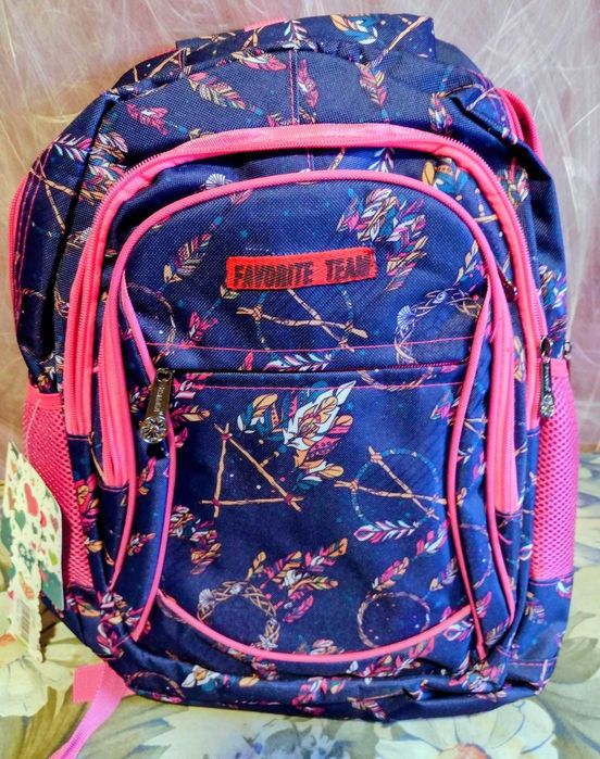 Нова красива голяма раница