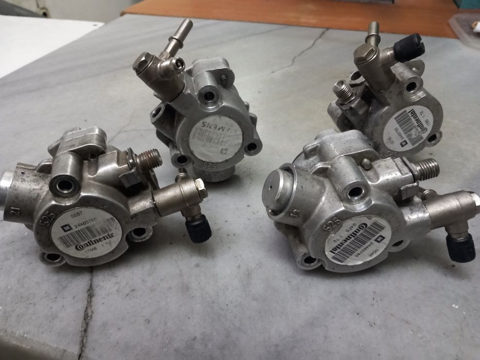 Помпа високо налягане Опел 2.2 директ