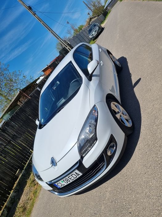 Vând Renault Megane III 2012