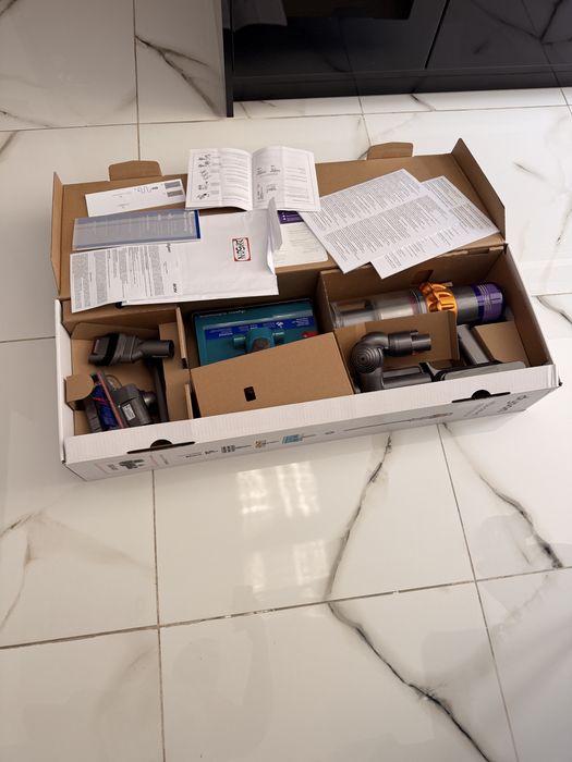 Aspirator Dyson V15s Detect Submarine SV 47 am factura altex