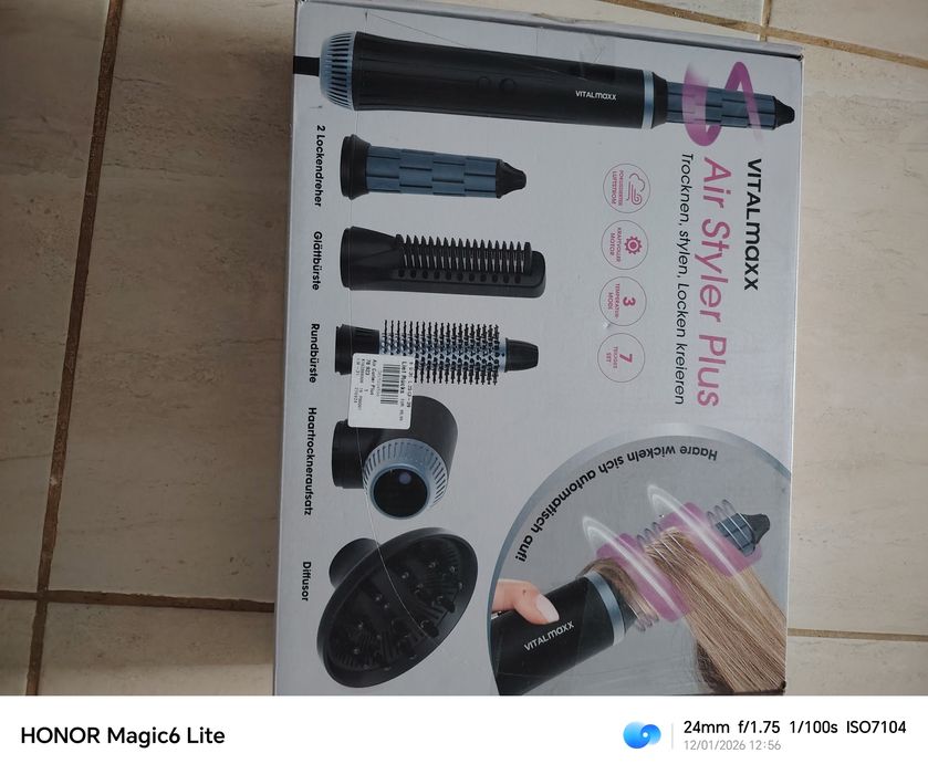 Uscător de păr cu perie și ondulator