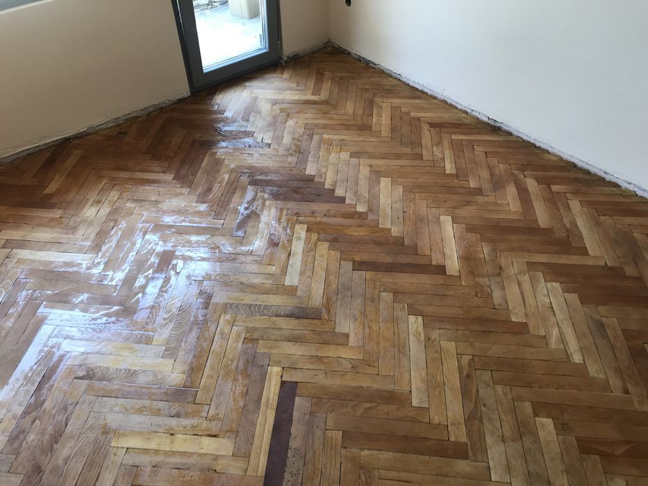 Лакирам  паркети   / дюшемета    и  други  / Град  Пловдив  и  обл
