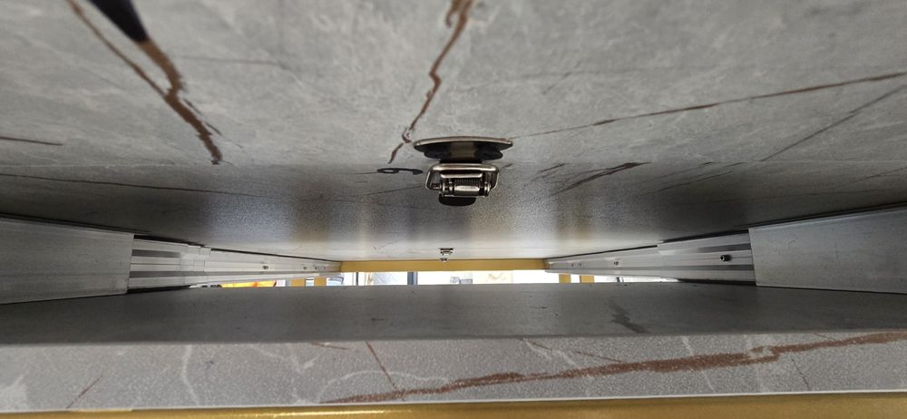 ПРОДАМ стол-консоль трансформер