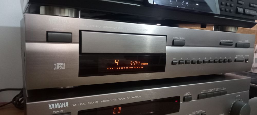 Amplificator yamaha Rx 385 rds