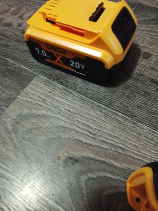Baterie de 7 ah  pentru unelte dewalt
