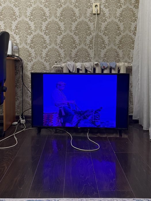 Продам Телевизор LG