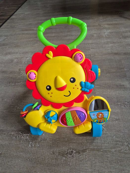 Уокър за прохождане!