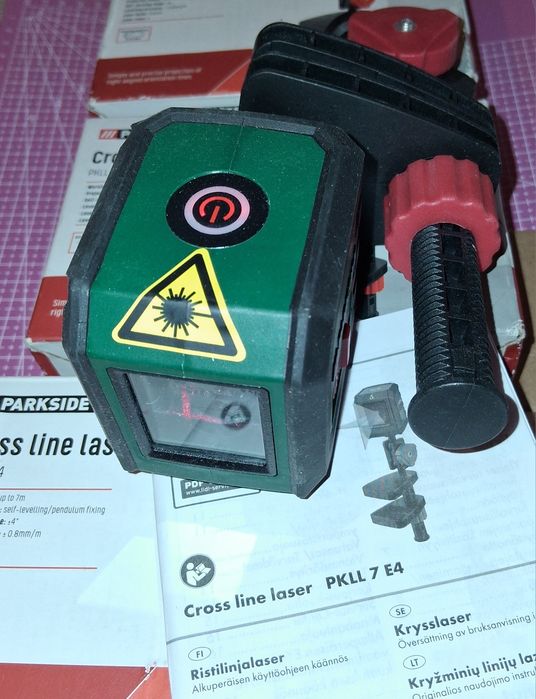 Лазерен нивелир със кръстосани линии Parkside PKLL 7 E4