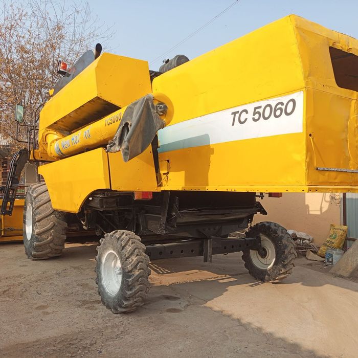 New Holland камбайн
