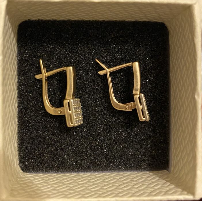 Золотая серьги 585 пробы