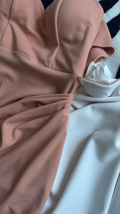 Vand rochie ocazie
