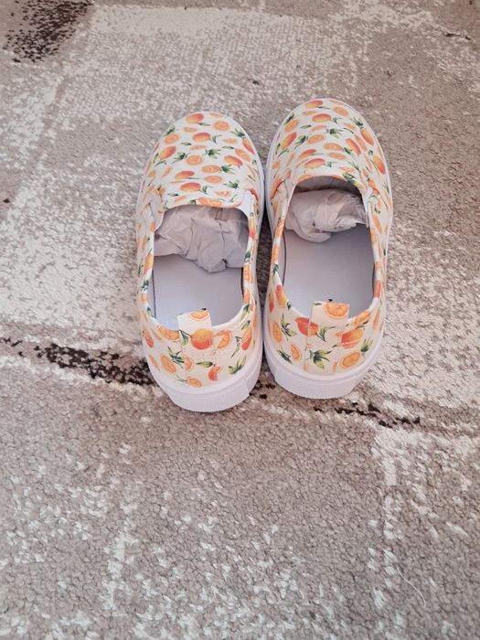 Нови гуменки на asos