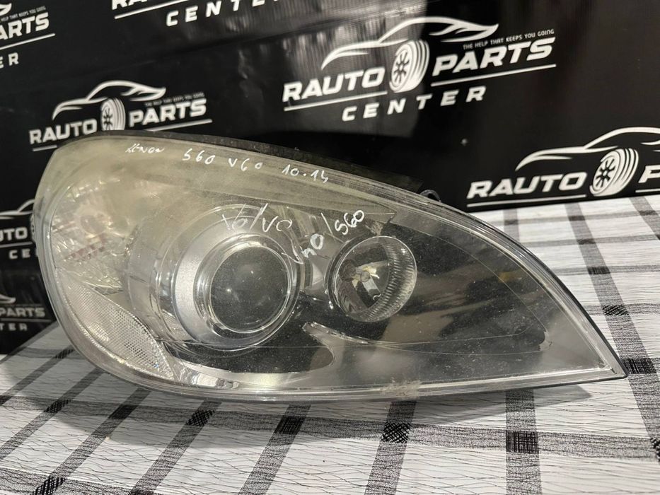 Far dreapta Volvo S60 V60 XENON 2010/2011/2012/2013/2014