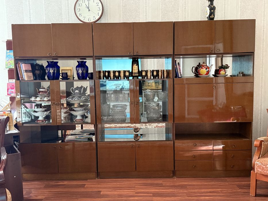 Стенка антиквар прочный белорусь