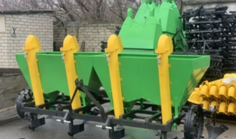 Картофелесажалка 300л, двухрядная.