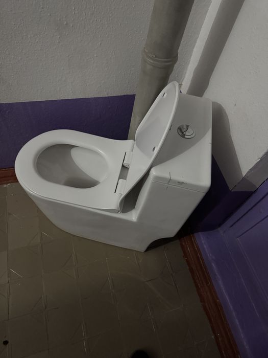 Продаю унитаз б/у