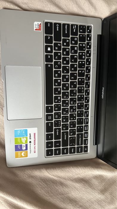 Продам ноутбук prestigio