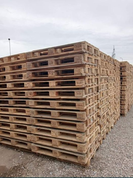 Vând paleti cantități mari