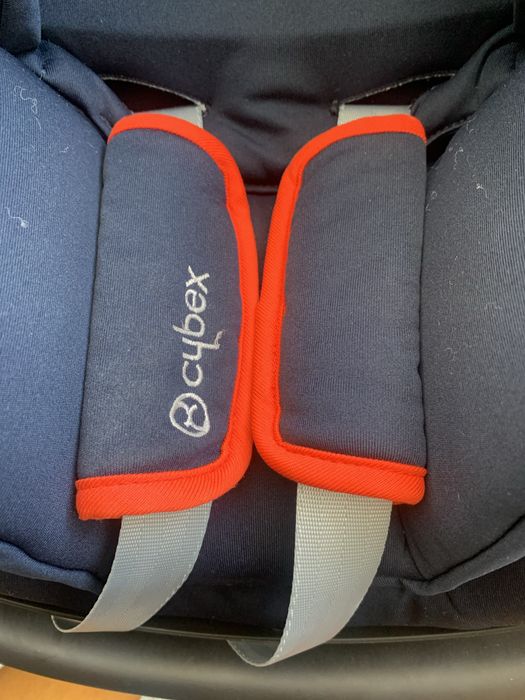 Детски стол за кола