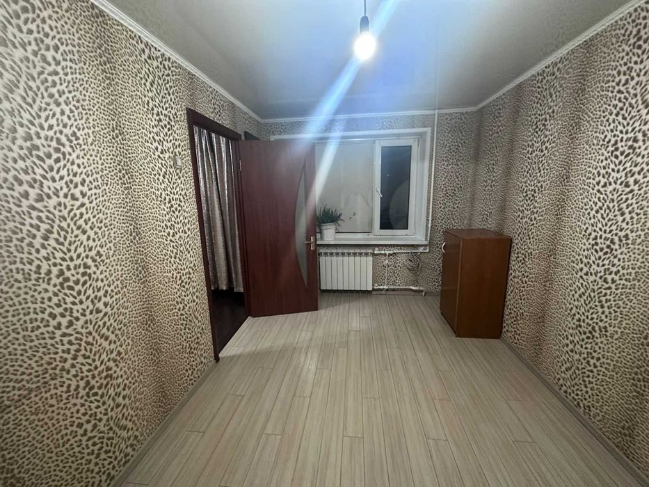 Продам 3 комн квартиру в центре