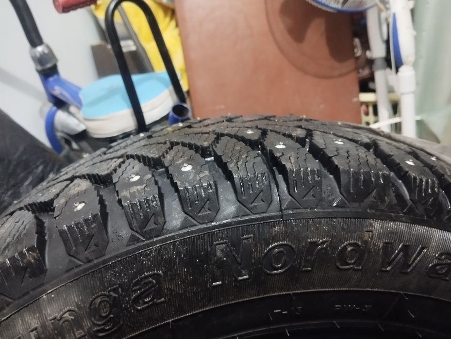 Продам шипы в хорошем состоянии