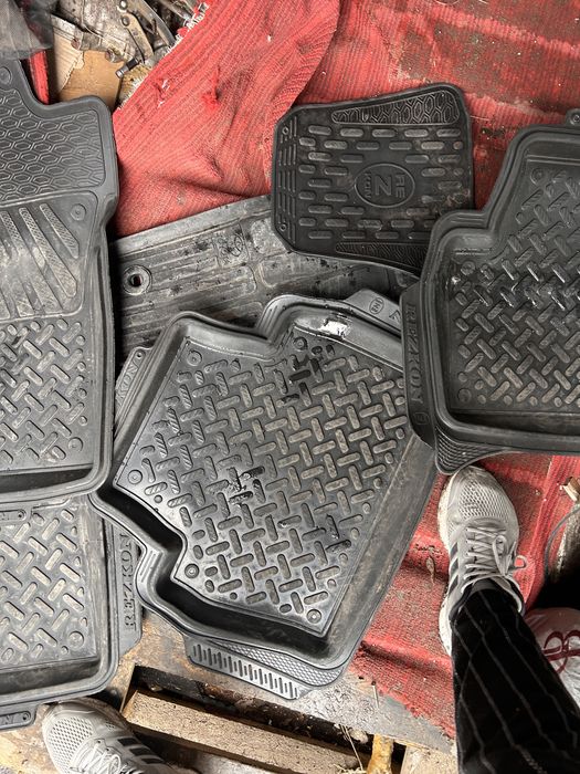 Полик от Land Cruiser Prada 155