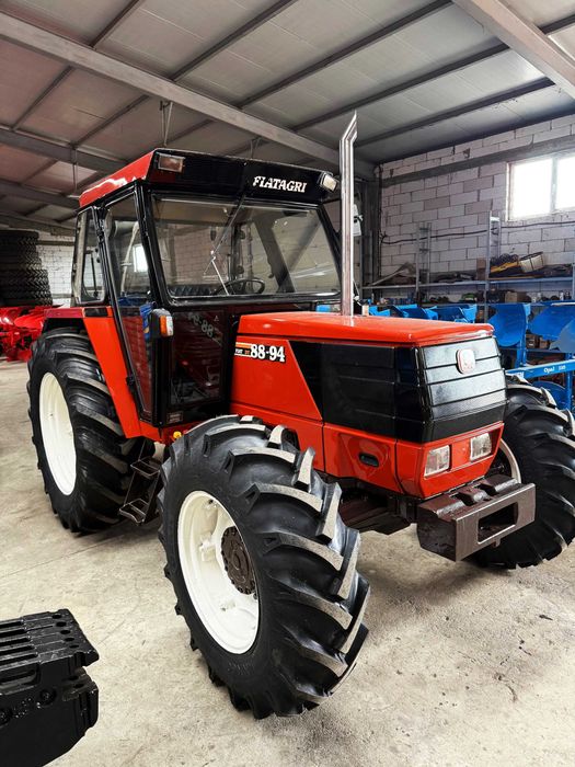Tractor Fiat Agri 88 94 Turbo HI LO de 90 CP Fiat 80 90  Fiat 82 94 Fiat 640  Fiat 70 90 Fendt Same Deutz Case Claas New Holland John Deere  Fendt