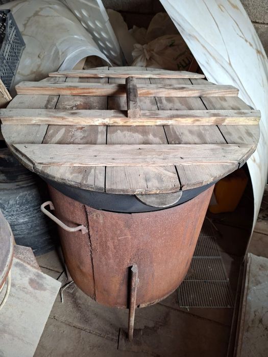 Казан с очагом советский