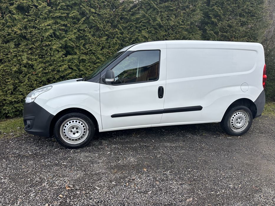 Vand Opel Combo 1,3 diesel an fabricatie 2016 aer conditionat