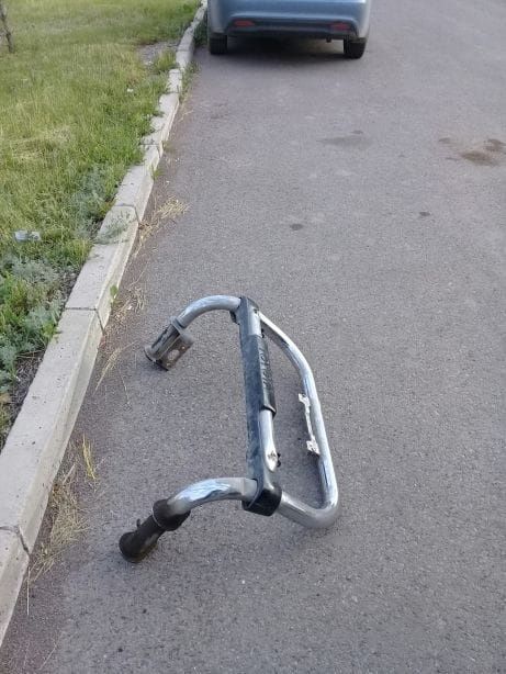 Продам кенгурятник Toyota Surf