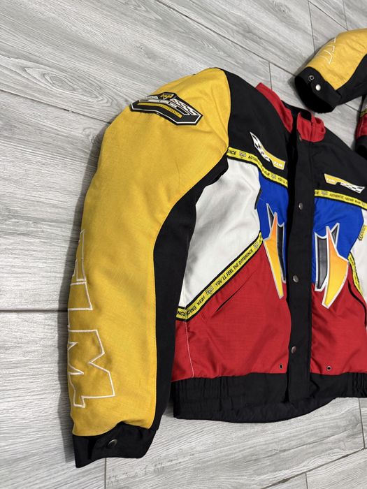 Geaca moto disponibila pentru masura M si XL
