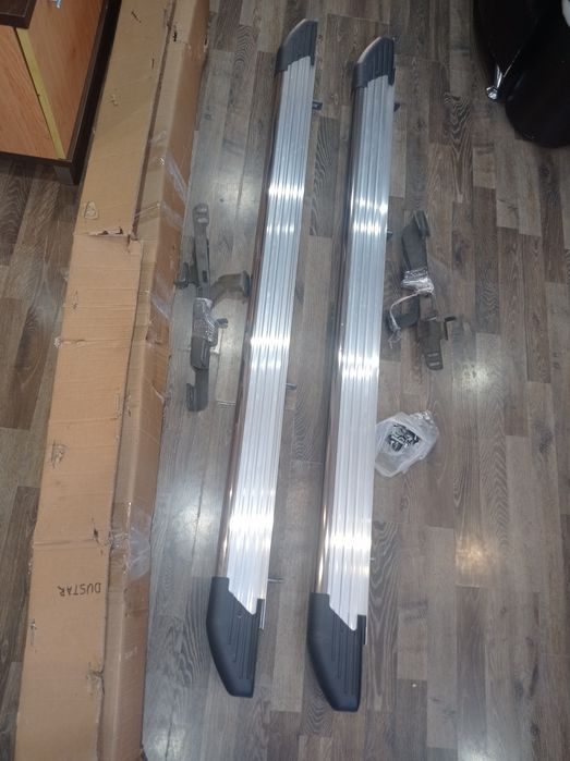 Степенки за Dacia Duster