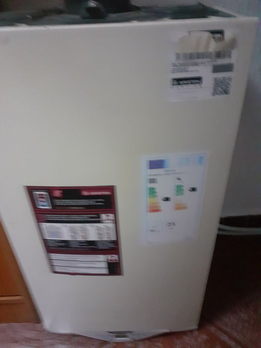Se vinde centrala