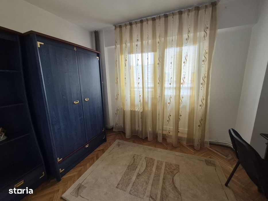 Apartament 4 camere Centru , mobilat și utilat — fotografia 3