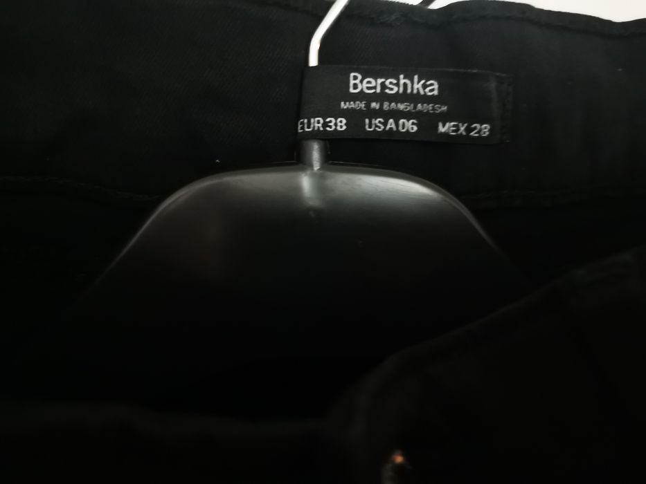 Blugi bershka, noi, m38