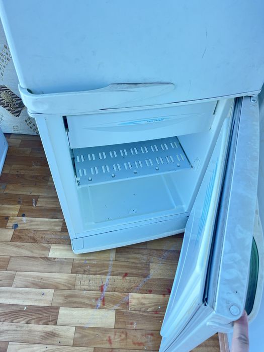 Холодильник 4000тг самовывоз