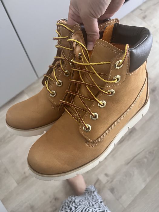 Продам оригинальные ботинки Timberland