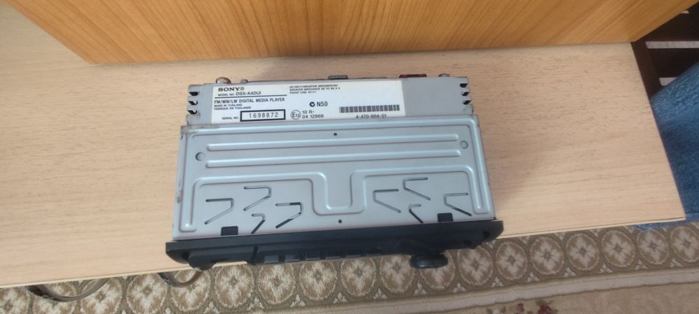 Radio auto Sony și Daewoo