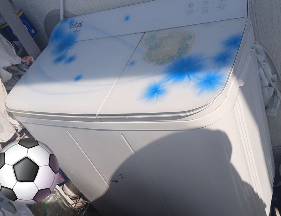 Kir moshina sotiladi