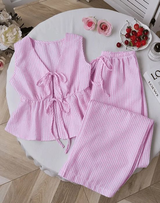 Vand compleu elegant pentru dama