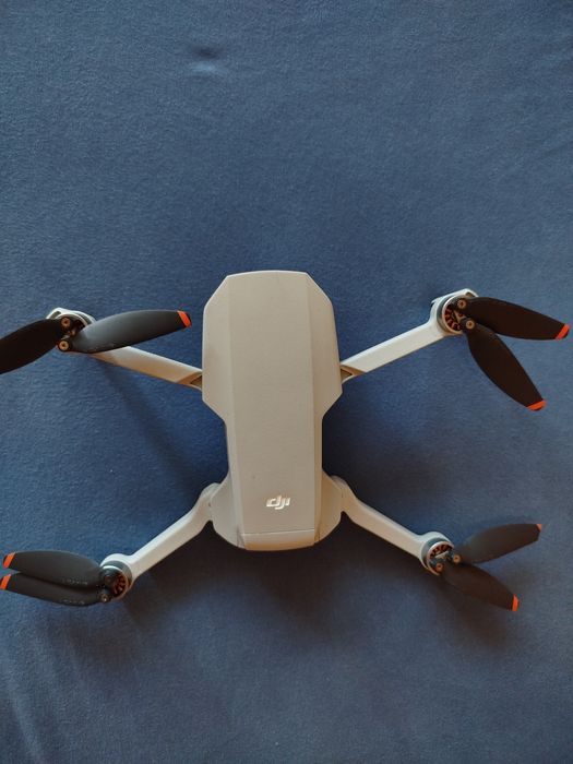 DJI mini 2 SE fly more + още аксесоари