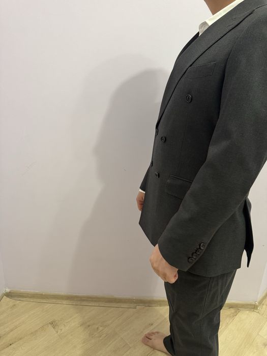 Костюм от бренда Шокан