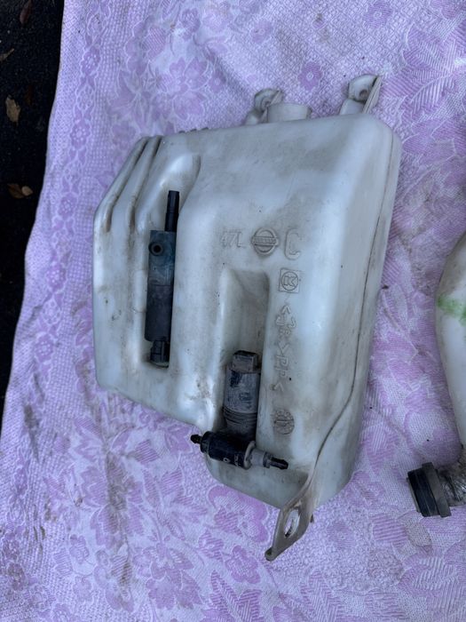 Бачок омывателя Nissan note 2012