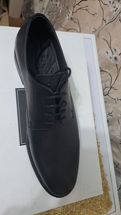 Продам мужскую обувь